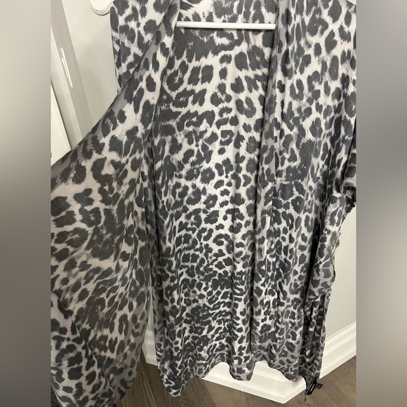 leopard kimono coverup - Picture 4 of 6